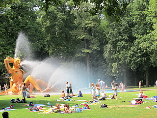 Wasserspielplätze eröffnen