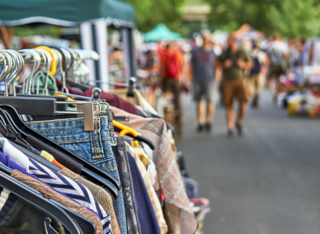 Flohmarkt an der Jahrhunderthalle