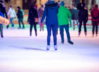 Eisdisco auf der Henkell-Kunsteisbahn