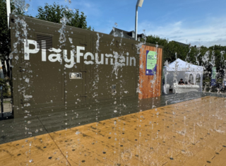 Wasserspielplatz "PlayFountain" bis 1. September verlängert