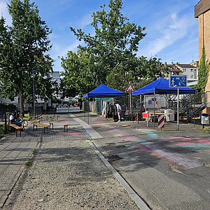 Johannes-Morhart-Straße wird Sommeroase für Familien im Offenbacher Nordend