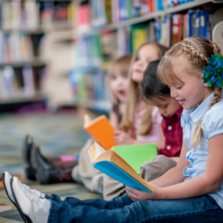 Geänderte Öffnungszeiten der Stadtbibliothek Darmstadt und Sommerpause für den Bücherbus