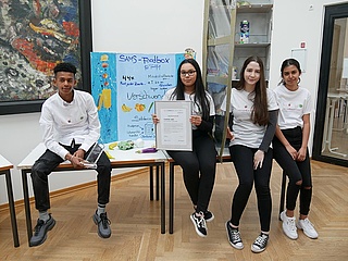 Schüler-Team "Die SaMS" gewinnt 1. Schools Challenge Frankfurt mit öffentlicher Foodbox